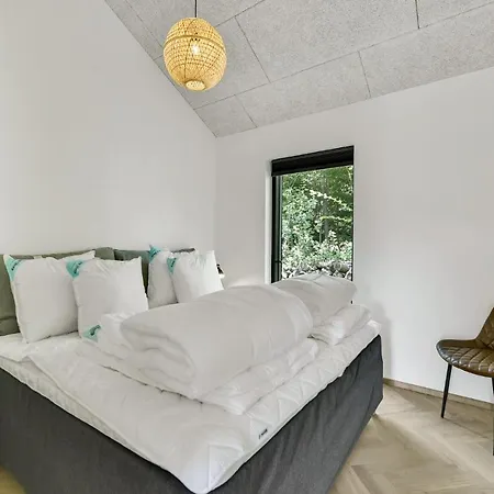 Beautiful In Hjby With Wifi And 4 Bedrooms Ferienhaus *
